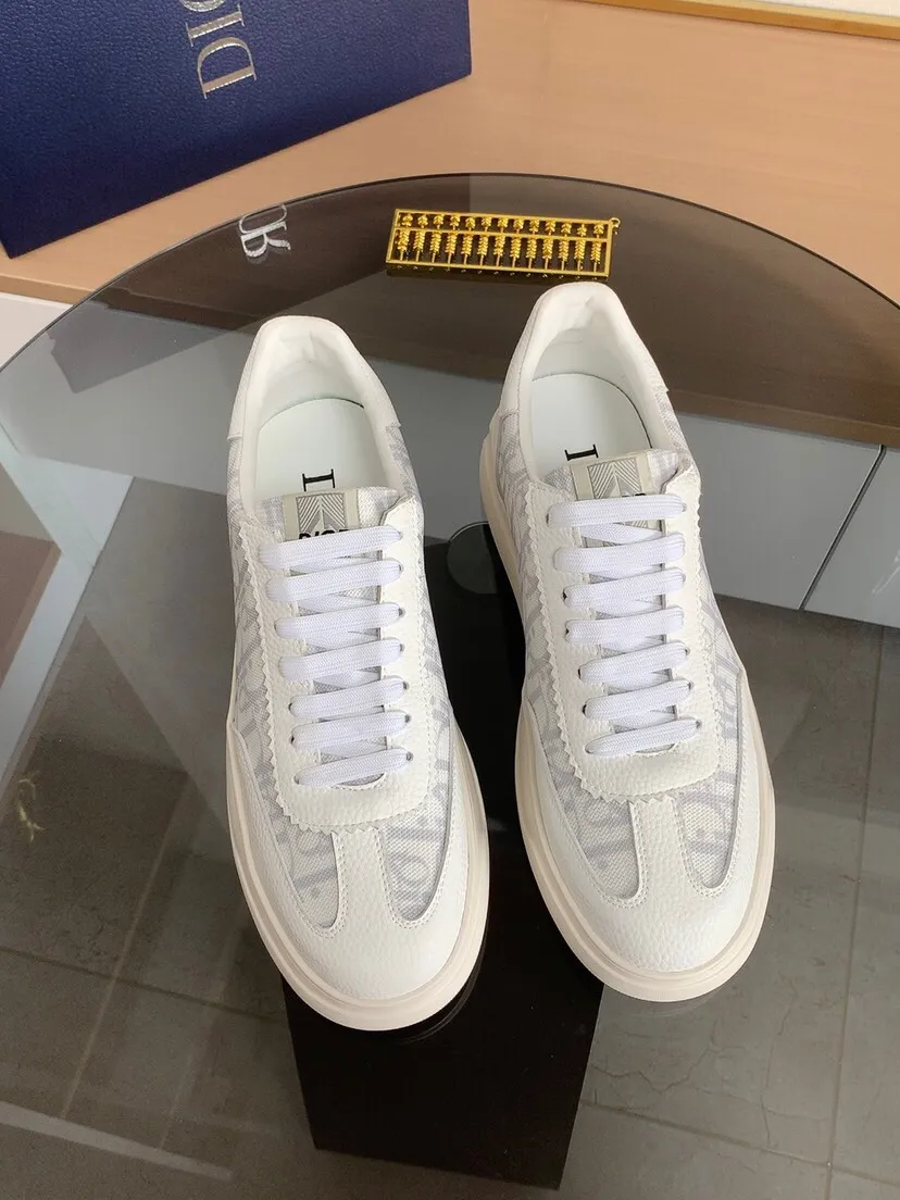 Factory price 420⌚️⌚️[Dior] Dior's new men's genuine leather casual shoes, the highest version on the market, any comparison is welcome🆚! The original leather has excellent texture and is super high-end! Fetal sheep net lining imported from Italy, removable pad! Luxurious materials and fine workmanship, highly recommended! Code number: 38-444⃣️Color optional